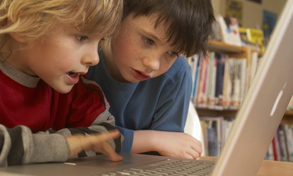 县委县政府领导视察我校工程项目建设进展情况